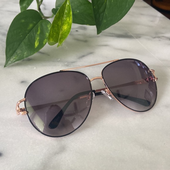 Piranha 100% UVA/UVB Protection sunglasses - Aviator rose gold frames frames - Picture 2 of 8